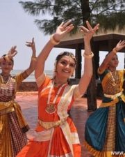 Arundhathi Vettai Heroine Saranya Mohan Stills 07