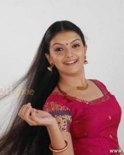 Arundhathi Vettai Heroine Saranya Mohan Stills 16