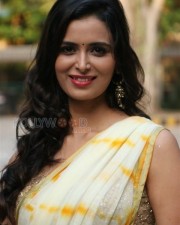 Bayam Oru Payanam Heroine Meenakshi Dixit Photos 09
