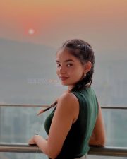 Beauty Queen Anushka Sen in a Green Sleeveless Top with Ponytail Photos 05 Beauty Queen Anushka Sen in a Green Sleeveless Top with Ponytail Photos 05