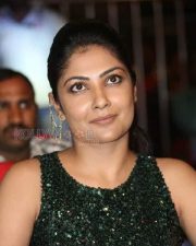 Bengali Beauty Kamalini Mukherjee Photos 25