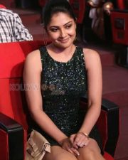 Bengali Beauty Kamalini Mukherjee Photos 37