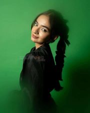 Cutie Pie Anushka Sen in a Grey Black Midi Dress Photos 03