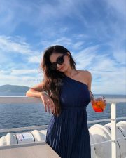 Dil Dosti Dilemma Actress Anushka Sen Holiday Photos 07 Dil Dosti Dilemma Actress Anushka Sen Holiday Photos 07