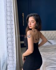 Dil Dosti Dilemma Actress Anushka Sen in a Black Bodycon Mini Dress Pictures 01