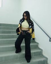 Fashion Beauty Anushka Sen in a Sexy Crop Top and Jacket Photos 06 Fashion Beauty Anushka Sen in a Sexy Crop Top and Jacket Photos 06