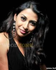 Gayatri Iyer Pics 22