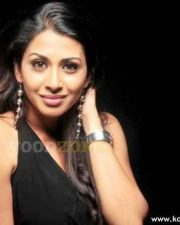 Gayatri Iyer Pics 24