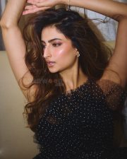 Gorgeous Palak Tiwari in a Black Off Shoulder Polka Dotted Gown Photos 01 Gorgeous Palak Tiwari in a Black Off Shoulder Polka Dotted Gown Photos 01