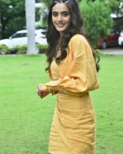 Heroine Divyansha Kaushik at Ramarao On Duty Movie Interview Photos 16