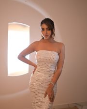 Hot Akanksha Puri in a White Strapless Tube Mesh Midi Dress Photos 01