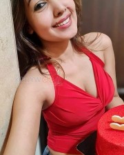 Hottie weds Naughty Actress Komal Jha Sexy Stills 13