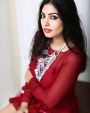 Hottie weds Naughty Actress Komal Jha Sexy Stills 17
