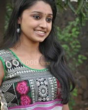 Kozhi Koovuthu Heroine Sreeja Siju Rose Pictures 07