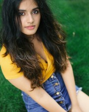 Majili Actress Divyansha Kaushik Pictures 52