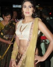 Manisha Sexy Navel Pictures 01