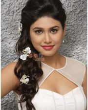 Manisha Yadav Sexy Photoshoot Stills 11