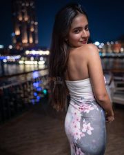 Mesmerizing Anushka Sen in a Strapless Cherry Blossom Printed Maxi Dress Pictures 05 Mesmerizing Anushka Sen in a Strapless Cherry Blossom Printed Maxi Dress Pictures 05
