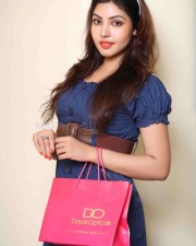 Monagadu Actress Komal Jha Sexy Candid Stills 16