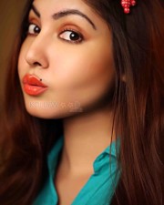 Monagadu Actress Komal Jha Sexy Candid Stills 23