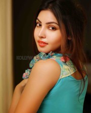 Monagadu Actress Komal Jha Sexy Candid Stills 40