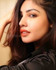 Monagadu Actress Komal Jha Sexy Candid Stills 53