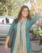 Mr Chandramouli Actress Varalaxmi Sarathkumar Photos 01 Mr Chandramouli Actress Varalaxmi Sarathkumar Photos 01