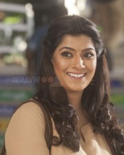 Mr Chandramouli Actress Varalaxmi Sarathkumar Photos 04 Mr Chandramouli Actress Varalaxmi Sarathkumar Photos 04