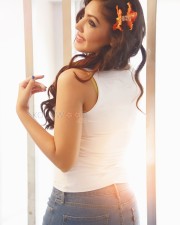My Dad s Wedding Actress Komal Jha Sexy Pictures 07