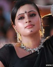 Navneet Kaur Stills 01
