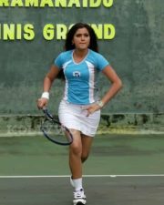 Navneeth Kaur Pictures 10