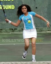 Navneeth Kaur Pictures 12