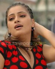 Navneeth Kaur Pictures 29