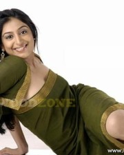 Padma Priya Pics 02