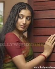 Padma Priya Pics 13