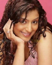 Padma Priya Pics 48