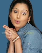 Padma Priya Pics 49