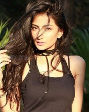 Quickie Actress Palak Tiwari Photos 02 Quickie Actress Palak Tiwari Photos 02