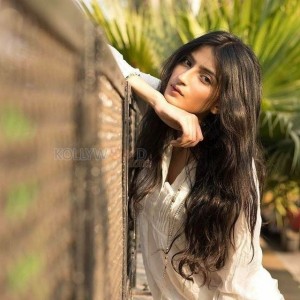 Quickie Actress Palak Tiwari Photos 04