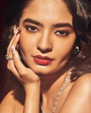 Ravishing Anushka Sen in a Red Strapless Dress Pictures 03 Ravishing Anushka Sen in a Red Strapless Dress Pictures 03