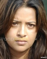 Reema Sen In Aayirathil Oruvan Pictures 10
