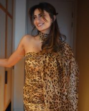 Rosie The Saffron Chapter Actress Palak Tiwari in a Leopard Printed Mini Dress Photos 01