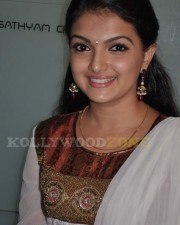 Saranya Mohan In Azhagar Samiyin Kuthirai Movie Photos 07