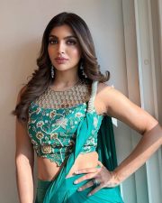 Sexy Actress Akanksha Puri in a Teal Green Saree with a Matching Sleeveless Blouse Photos 04 Sexy Actress Akanksha Puri in a Teal Green Saree with a Matching Sleeveless Blouse Photos 04