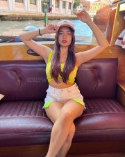 Sexy Anushka Sen Italy Vacation Photos 02 Sexy Anushka Sen Italy Vacation Photos 02