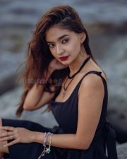 Sexy Anushka Sen in a Black Sleeveless A Line Mini Dress Photos 03