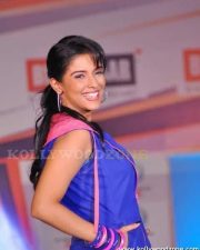 Sexy Asin Ramp Walk Pictures 07