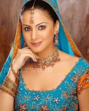 Shraddha Arya Hot Pics 03