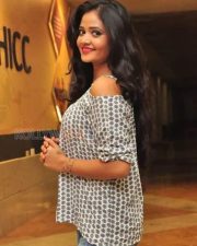 Shreya Vyas Sexy Stills 08