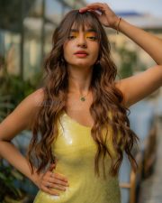 Social Media Hottie Anushka Sen in a Yellow Sequin Backless Mini Dress Photos 06 Social Media Hottie Anushka Sen in a Yellow Sequin Backless Mini Dress Photos 06